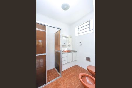 Casa à venda com 172m², 2 quartos e 2 vagasBanheiro 2