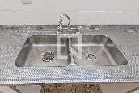 Casa à venda com 172m², 2 quartos e 2 vagasCozinha