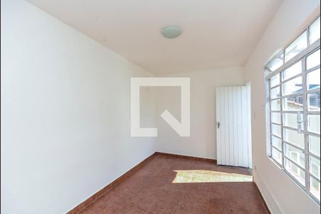 Casa à venda com 172m², 2 quartos e 2 vagasEdícula