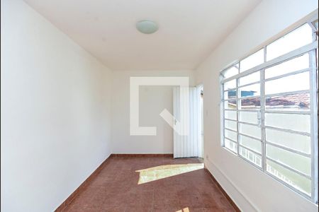 Casa à venda com 172m², 2 quartos e 2 vagasEdícula