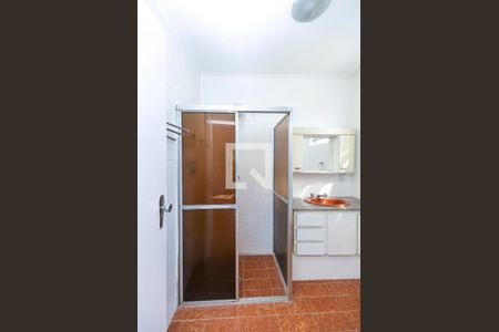 Casa à venda com 172m², 2 quartos e 2 vagasBanheiro 2