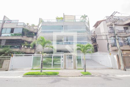 Apartamento à venda com 95m², 3 quartos e 2 vagasFachada