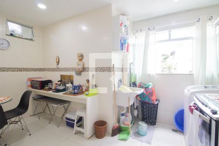 Apartamento à venda com 95m², 3 quartos e 2 vagasCozinha e Área de Serviço