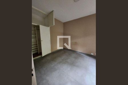 Casa à venda com 4 quartos, 225m² em Campo Belo, São Paulo