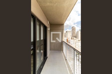 Studio para alugar com 31m², 1 quarto e sem vagaVaranda