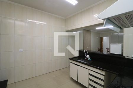 Casa para alugar com 245m², 4 quartos e 2 vagasCozinha
