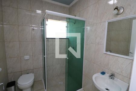 Casa para alugar com 245m², 4 quartos e 2 vagasBanheiro 