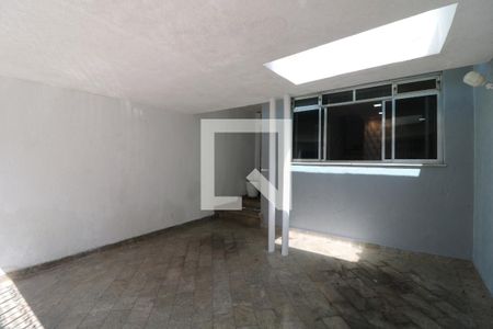 Casa para alugar com 245m², 4 quartos e 2 vagasGaragem