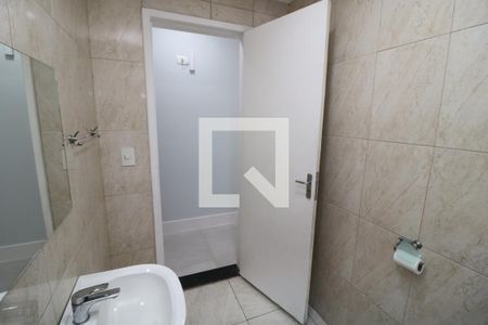 Casa para alugar com 245m², 4 quartos e 2 vagasBanheiro