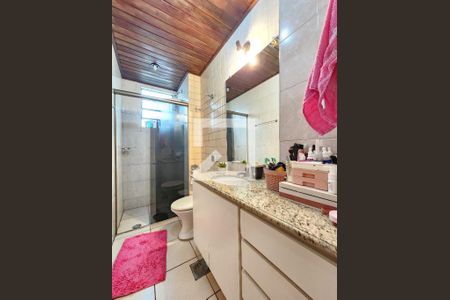 Banheiro de apartamento à venda com 2 quartos, 70m² em Califórnia, Belo Horizonte