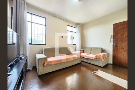 Sala de apartamento à venda com 2 quartos, 70m² em Califórnia, Belo Horizonte
