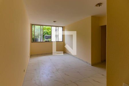 Apartamento para alugar com 70m², 2 quartos e 1 vagaSala