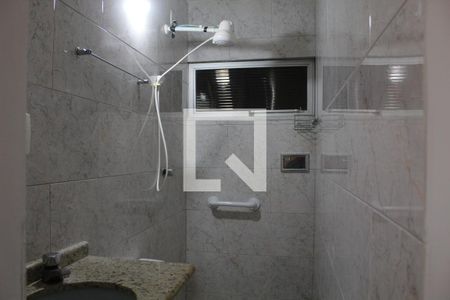 Banheiro da Suíte de casa para alugar com 3 quartos, 150m² em Cabula Vi, Salvador