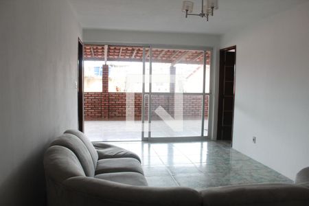 Sala de casa para alugar com 3 quartos, 150m² em Cabula Vi, Salvador