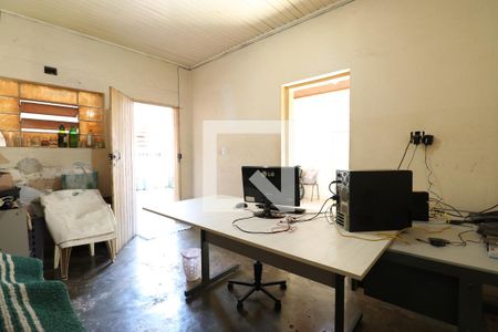 Casa à venda com 300m², 3 quartos e 5 vagasEscritório