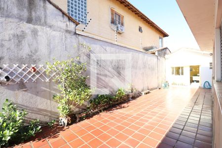 Casa à venda com 300m², 3 quartos e 5 vagasQuintal