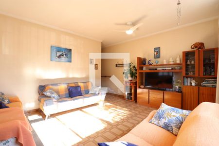 Casa à venda com 300m², 3 quartos e 5 vagasSala