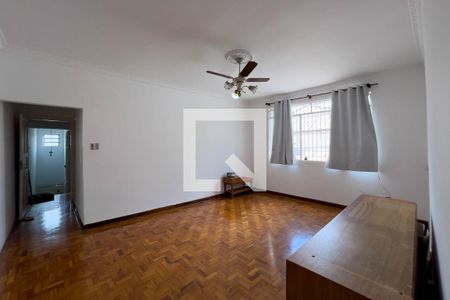 Sala de casa para alugar com 2 quartos, 180m² em Vila São José, São Paulo