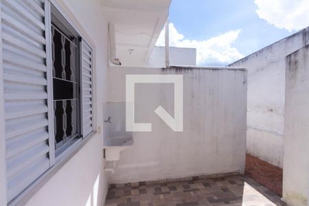 Casa à venda com 30m², 1 quarto e sem vagaQuintal e área de serviço