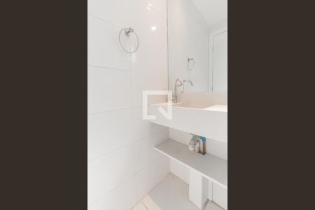 Apartamento à venda com 57m², 2 quartos e 1 vaga Apartamento à venda com 57m², 2 quartos e 1 vagaBanheiro