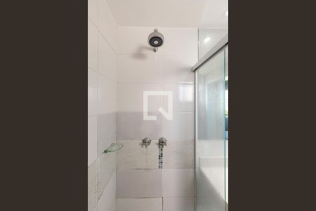 Apartamento à venda com 57m², 2 quartos e 1 vaga Apartamento à venda com 57m², 2 quartos e 1 vagaBanheiro da Suíte