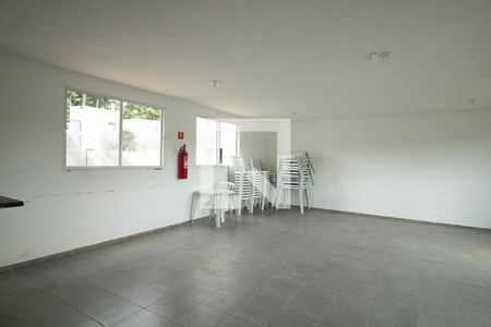 Apartamento para alugar com 43m², 2 quartos e sem vagaÁrea comum - Salão de festas