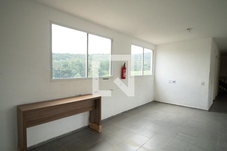 Apartamento para alugar com 43m², 2 quartos e sem vagaÁrea comum - Salão de festas