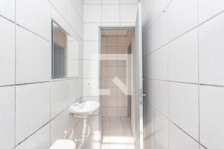 Banheiro de casa para alugar com 1 quarto, 45m² em Jardim Seckler, São Paulo