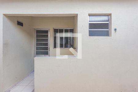 Casa à venda com 45m², 1 quarto e sem vaga Casa à venda com 45m², 1 quarto e sem vagaFrente