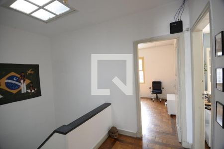 Casa à venda com 200m², 3 quartos e 3 vagasCorredor