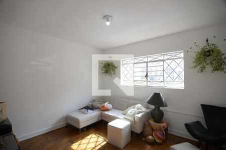 Sala de casa à venda com 3 quartos, 200m² em Vila Monumento, São Paulo