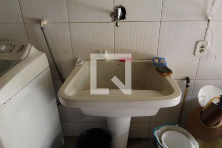 Casa à venda com 260m², 5 quartos e 2 vagasÁrea de serviço