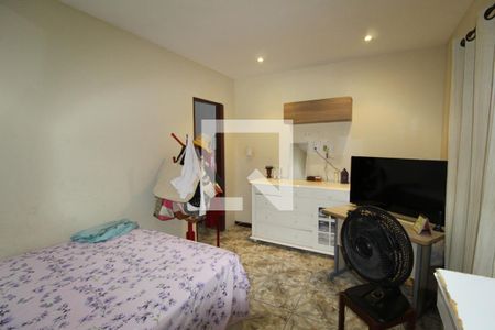 Casa à venda com 260m², 5 quartos e 2 vagasQuarto 3