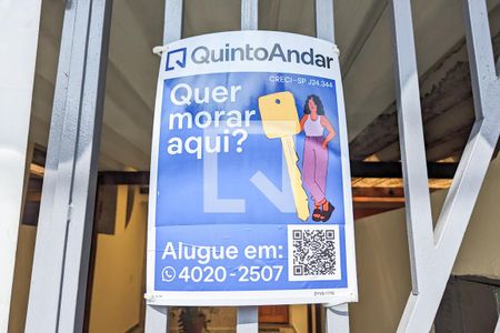 Casa para alugar com 115m², 3 quartos e 1 vaga Casa para alugar com 115m², 3 quartos e 1 vagaFachada