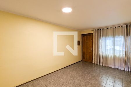 Casa para alugar com 115m², 3 quartos e 1 vaga Casa para alugar com 115m², 3 quartos e 1 vagaSala
