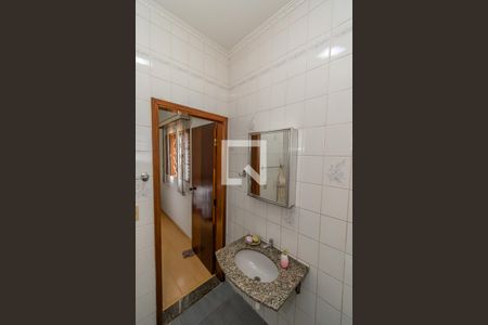 Banheiro da Suíte de casa de condomínio à venda com 4 quartos, 205m² em Loteamento Caminhos de San Conrado (sousas), Campinas