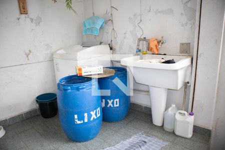 Casa à venda com 280m², 3 quartos e 2 vagasÁrea de Serviço