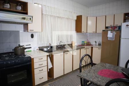 Casa à venda com 280m², 3 quartos e 2 vagasCozinha