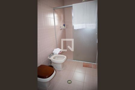 Casa à venda com 280m², 3 quartos e 2 vagasBanheiro do Quarto 2