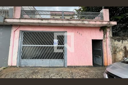 Casa à venda com 280m², 3 quartos e 2 vagasFachada