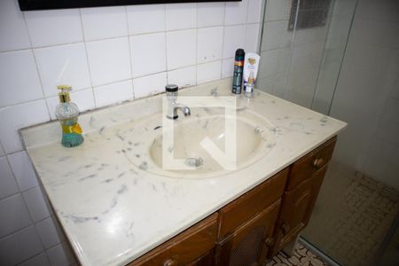 Casa à venda com 280m², 3 quartos e 2 vagasBanheiro 3