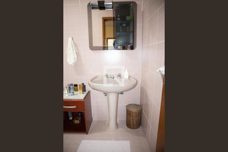 Casa à venda com 280m², 3 quartos e 2 vagasBanheiro do Quarto 3