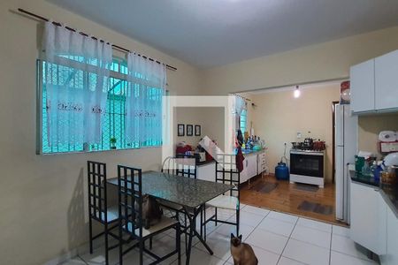 Casa à venda com 182m², 4 quartos e 4 vagasCozinha