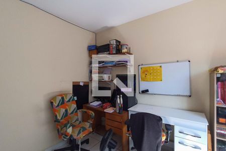 Casa à venda com 182m², 4 quartos e 4 vagasSuíte