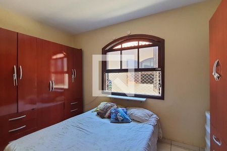 Casa à venda com 182m², 4 quartos e 4 vagasSuíte