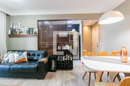 Apartamento à venda com 69m², 2 quartos e 1 vaga Apartamento à venda com 69m², 2 quartos e 1 vagaSala