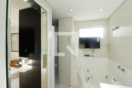 Apartamento à venda com 135m², 3 quartos e 2 vagasBanheiro da Suíte