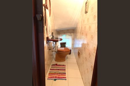 Casa à venda com 140m², 3 quartos e 2 vagasLavabo