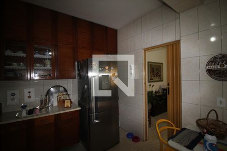 Casa à venda com 140m², 3 quartos e 2 vagasCozinha