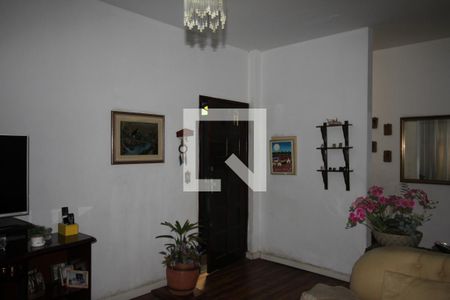 Sala de casa à venda com 3 quartos, 140m² em Jardim Sabará, São Paulo